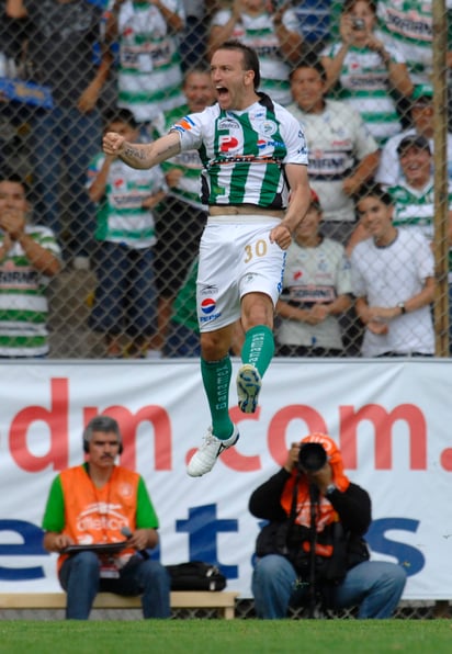 Vuoso es el segundo máximo goleador de los Guerreros.