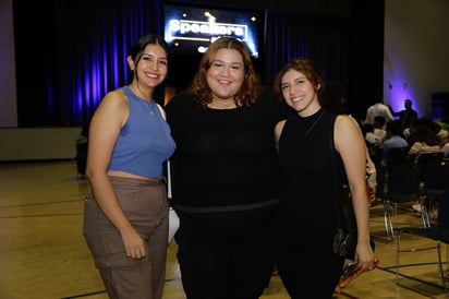 Alondra Ramón, Cecilia Reyes y Jennifer Villalobos (EL SIGLO DE TORREÓN/ENRIQUE CASTRUITA)