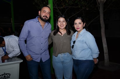Alfredo Dávila, Lesly Contreras y Clary Ruiz (EL SIGLO DE TORREÓN/ENRIQUE CASTRUITA)