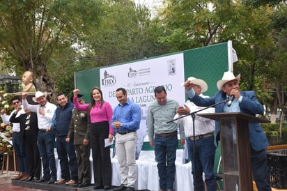 El presidente de la Confederación Nacional Campesina en Durango (CNC) José Ángel Beltrán, comentó que esta celebración del reparto de tierras oficial por el presidente de la República Cárdenas, es un acto que culmina el movimiento social.