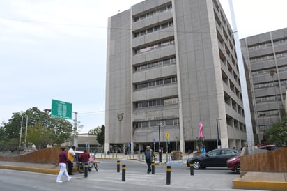 En el Seguro Social, le dijeron que la enfermera regularmente no laboraba en ese piso, que ese día estaba de guardia y que supuestamente había llegado 'de malas'.