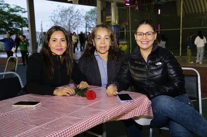 Mariana, Paulina y Adriana (EL SIGLO DE TORREÓN/ENRIQUE CASTRUITA)