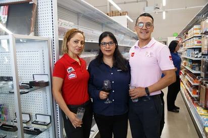 Beatriz Aviña, Éricka Daza y Jerson Canales (EL SIGLO DE TORREÓN/ENRIQUE CASTRUITA)