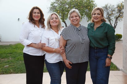 Jose, Elba, Pili y María Elena (EL SIGLO DE TORREÓN)