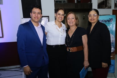 Joshua González, Leticia, Aurora Humphrey y Leonor Saláis (EL SIGLO DE TORREÓN/ENRIQUE CASTRUITA)
