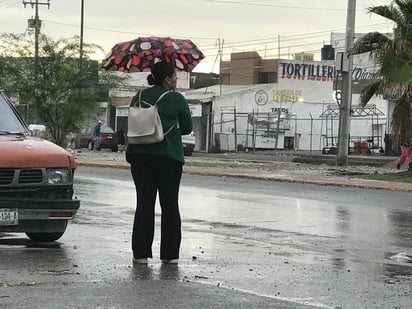 Lunes lluvioso en Torreón. (FOTOS: FERNANDO COMPEÁN)