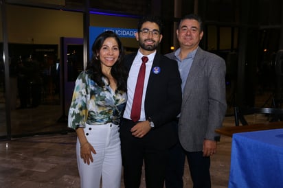 Martha, Edson y Carlos (EL SIGLO DE TOREEÓN/ENRIQUE CASTRUITA)