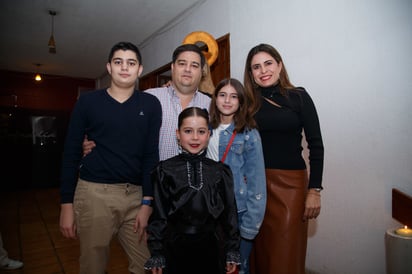Fernando, Fer, María Emilia, Inés y Ana Lucía (EL SIGLO DE TORREÓN/ENRIQUE CASTRUITA)
