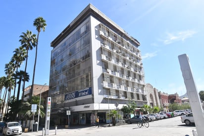 SIN USO:
Hay arriba de 250 edificios abandonados en el Centro de Torreón, algunos desde hace más de una década.