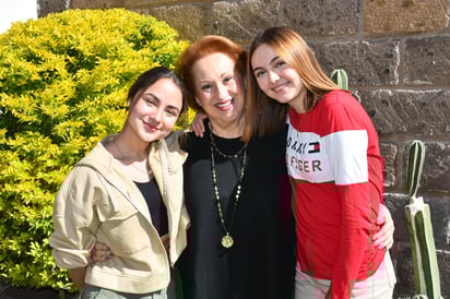 Miranda Ruiz, Tita Chifer y Regina Towns (EL SIGLO DE TORREÓN/FERNANDO COMPEÁN)
