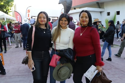 Bárbara Chávez, Aimé Valdés y Claudia Zúñiga (EL SIGLO DE TORREÓN/ENRIQUE CASTRUITA)