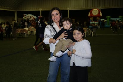 Denisse, Ernesto y Marifer (EL SIGLO DE TORREÓN/ENRIQUE CASTRUITA)