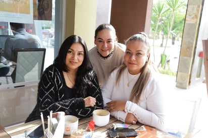 Yéssica Morales, Aleni Portillo y Paloma Piñan (EL SIGLO DE TORREÓN /ENRIQUE CASTRUITA)