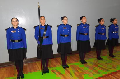Escolta de la Escuela Secundaria Técnica 74 de Chapala (CORTESÍA)