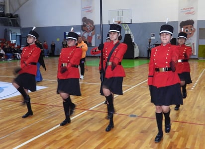 Escolta de la Escuela Secundaria Técnica 54 de Gómez Palacio (CORTESÍA)