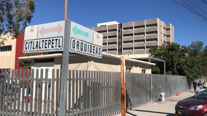 Estacionamiento IMSS Torreón Jardín. (FERNANDO COMPEÁN / EL SIGLO DE TORREÓN)