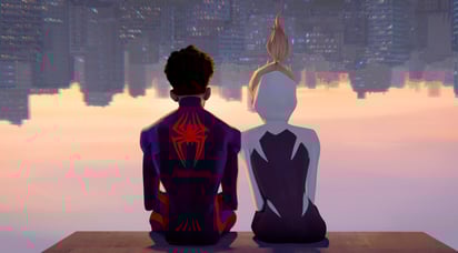 En esta imagen proporcionada por Sony Pictures Animation, Miles Morales como Spider-Man, con la voz de Shameik Moore, izquierda, y Spider-Gwen, con la voz de Hailee Steinfeld, en una escena de la película de Columbia Pictures y Sony Pictures Animation's 'Spider-Man: Across the Spider-Verse'. (Sony Pictures Animation via AP)


