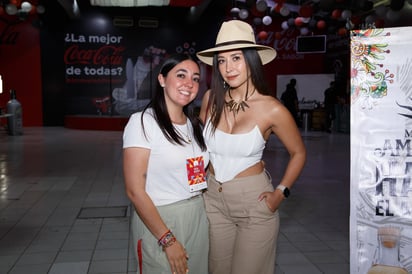 Vanessa Sada y Lynda Vargas.