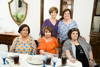 Claudia, Leticia, Pita, Martha Irene y Coquis (EL SIGLO DE TORREÓN / ENRIQUE CASTRUITA)
