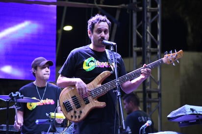 Marcelo Gamboa hizo disfrutar a los asistentes con su música.