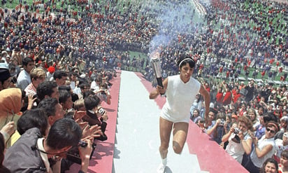 Enriqueta Basilio en la apertura de los Juegos Olímpicos, el 12 de octubre de 1968 en México. Foto: AP