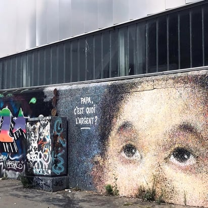 Grafiti capturado por Yves Pagès en París. Imágenes: Instagram/ aphorismesurbains