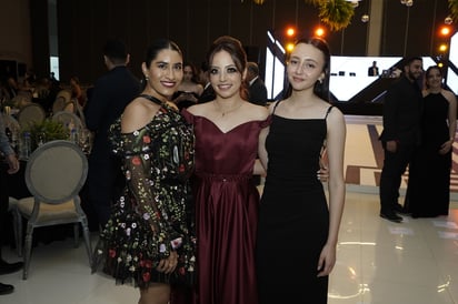 Zaideth Corona, Laura Muñoz y Mayte Rojo (EL SIGLO DE TORREÓN / GABRIEL ESCOBAR)
