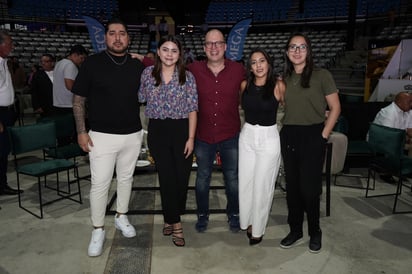 Eduardo Ayala, Julia Jiménez, Hernán Muriño, Valeria Torres y Silvia Sierra (EL SIGLO DE TORREÓN / GABRIEL ESCOBAR)