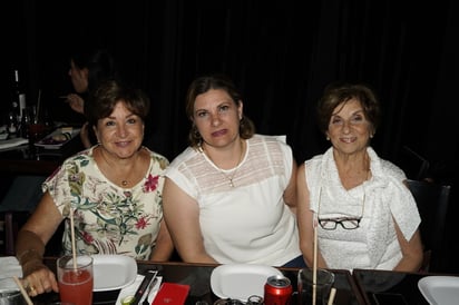 Meche, Ileana y Martha Irene (EL SIGLO DE TORREÓN / GABRIEL ESCOBAR)