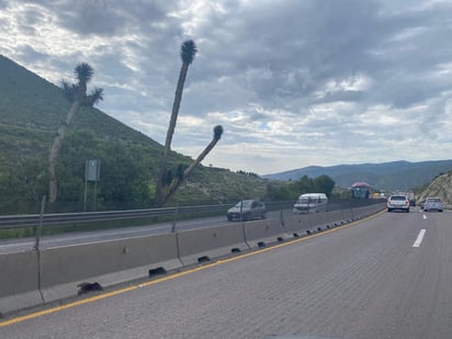 En una pendiente sinuosa como Los Chorros, un tráiler puede alcanzar una velocidad superior a los 140 kilómetros por hora en un corto tramo. (HILDA SEVILLA)