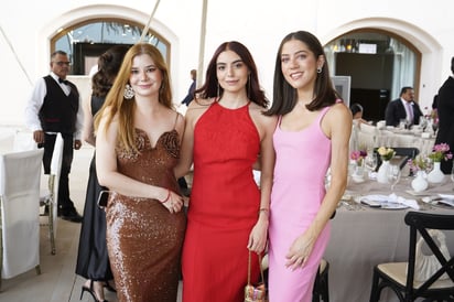 Danya Salinas, Larissa Salinas y Paty Aguilera (EL SIGLO DE TORREÓN / GABRIEL ESCOBAR)