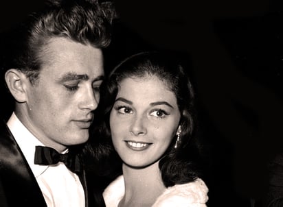 El actor James Dean junto a Anna Maria Pierangeli.