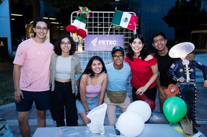 Sebastián Aguilar, Luis Ramírez, Delia Valdés, Daniela de la Mora, Ángel Correa y Jeremy Venegas (EL SIGLO DE TORREÓN / ENRIQUE CASTRUITA)