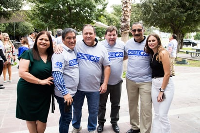 Claudia Chávez, Agustín Ramírez, Ricardo Eager, Felipe Zambrano, José Manuel Ramírez y Vanessa Ramírez (EL SIGLO DE TORREÓN / ENRIQUE CASTRUITA)