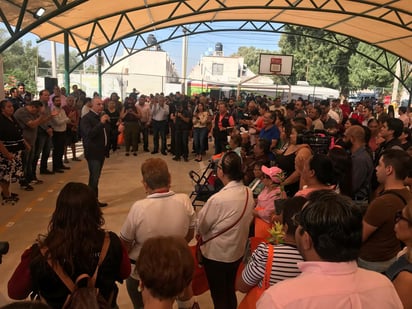 Entrega de techumbre en colonia Villas de la Joya (FERNANDO COMPEÁN)