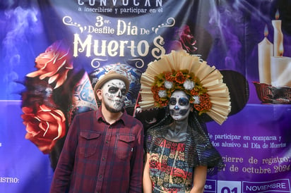 Convocatoria a tercer Desfile de Día de Muertos en Torreón. (Ramón Sotomayor)