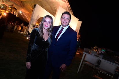 Mariana y Eduardo (EL SIGLO DE TORREÓN)