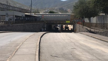 Desnivel de la calle Comonfort en Torreón (FERNANDO COMPEÁN)