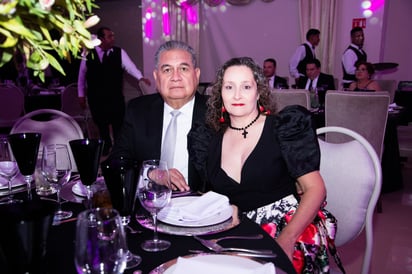 Gustavo y Diana Velásquez.