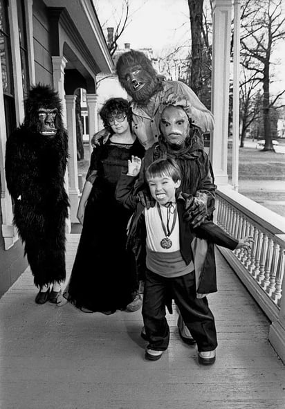 La familia King (de izquierda a derecha Naomi, Tabitha, Stephen, Joe y Owen) posando para la revista People, en 1981. Foto: Raeanne Rubenstein