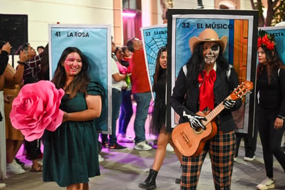 Desfile del Día de Muertos en Lerdo.