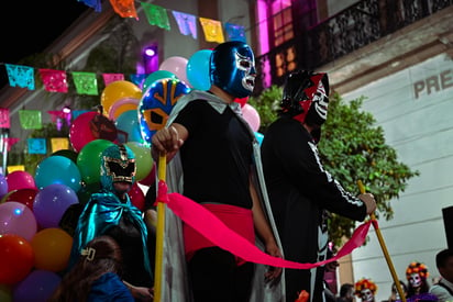 Desfile del Día de Muertos en Lerdo.