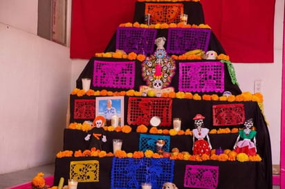 DIF Torreón celebra el Día de Muertos.