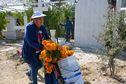 Día de Muertos en el Panteón Municipal de Lerdo.