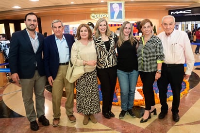 Enrique, Eduardo, Nuria, Astrid, Alina, Montse y Fernando (EL SIGLO DE TORREÓN)