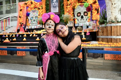 Renata y Milagros (EL SIGLO DE TORREÓN)
