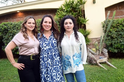 Sandra, Lili y Carmen.