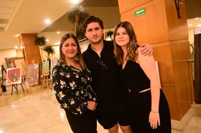 Isabel Rosales, Foad Bitar y Valeria Oviedo (EL SIGLO DE TORREÓN)
