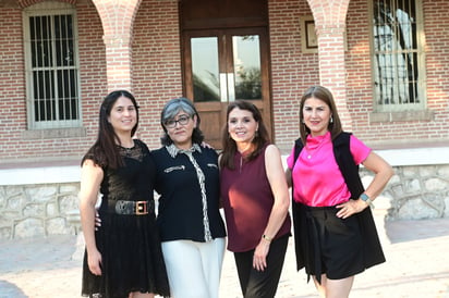 Eunice de Borjón, María Isabel de Estrada, Liliana Villanueva y Graciela Alonso Aguiñaga (EL SIGLO DE TORREÓN)