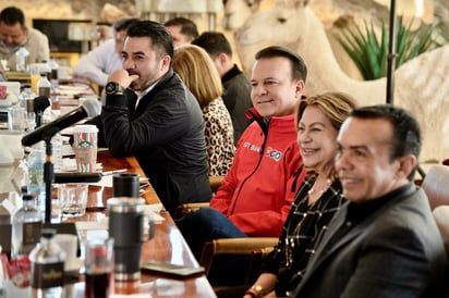 Reunión entre Conagua, alcaldes y gobernador de Durango.